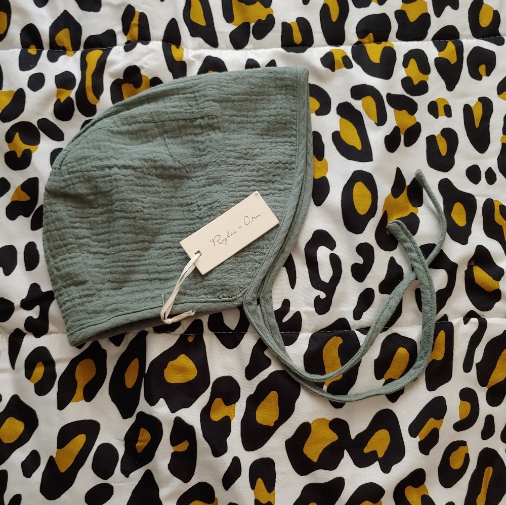 NWT Rylee and Cru bonnet
